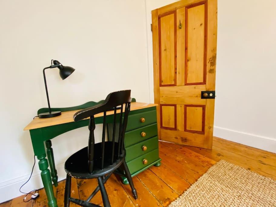 צ'יפינג נורטון Cotswold Home Over 4 Floors - Perfect For Families Friends Contractors מראה חיצוני תמונה